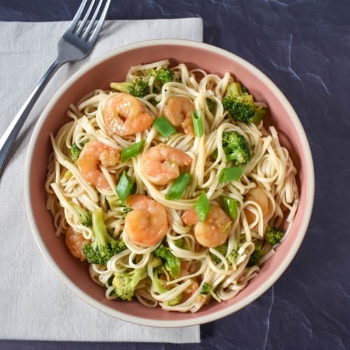 Shrimp Lo Mein - Cook2eatwell